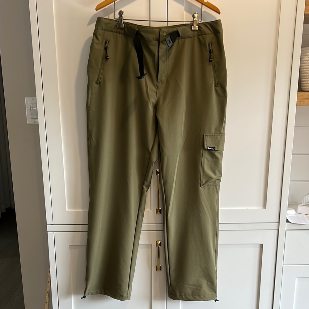 Canadiana Olive Green Outdoor Hicking Cargo Pants Size 14